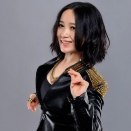 斯琴格日樂(lè)